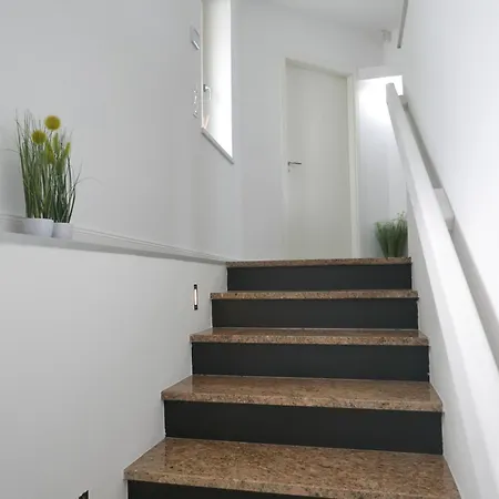 Downtown Luxury דירה